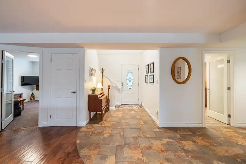 24138 51 AVENUE - photo 4 of 40
