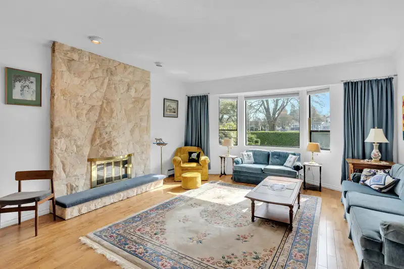 3281 W 30TH AVENUE - photo 4 of 33