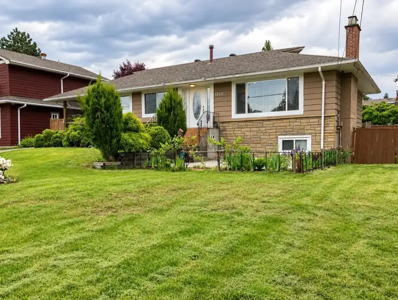 1340 WILLOW WAY - photo 1 of 16