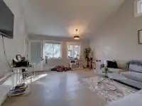 9168 SUNSHINE COAST HIGHWAY - thumbnail 16