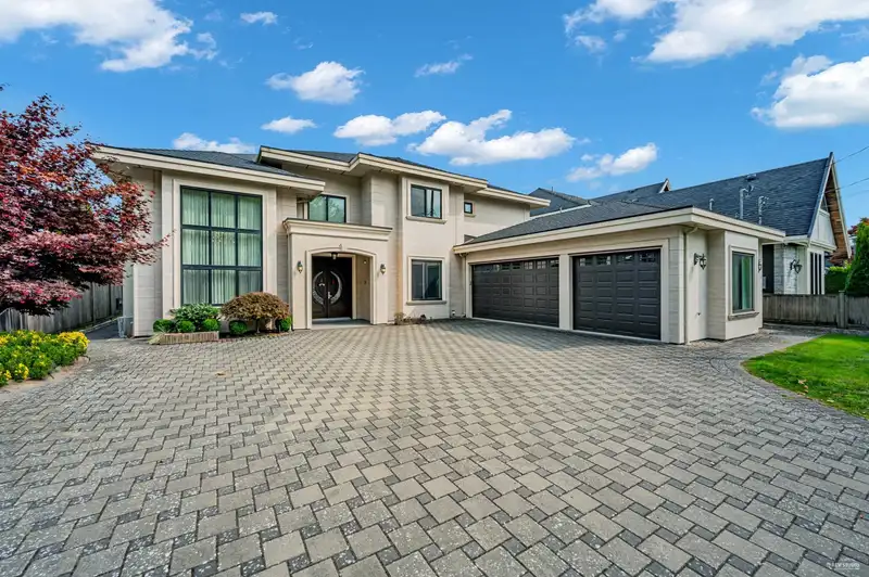 9260 GORMOND ROAD - photo 1 of 39