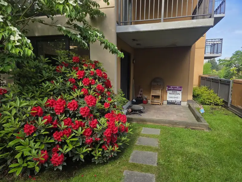 304 511 ROCHESTER AVENUE - photo 1 of 23