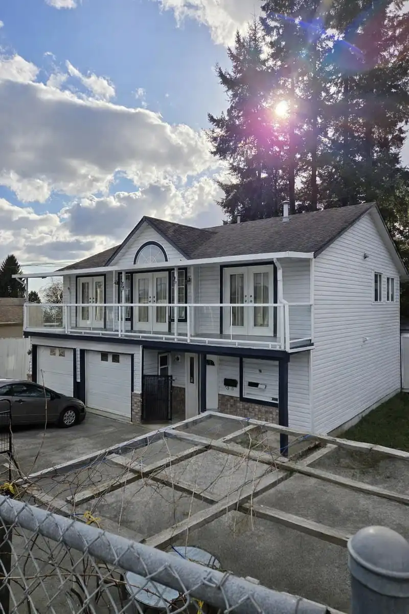 8167 CEDAR STREET - photo 3 of 17