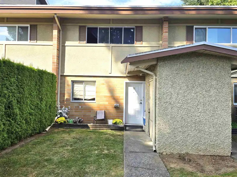 11 2048 MCCALLUM ROAD - photo 2 of 19