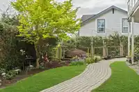 5740 189A STREET - thumbnail 35