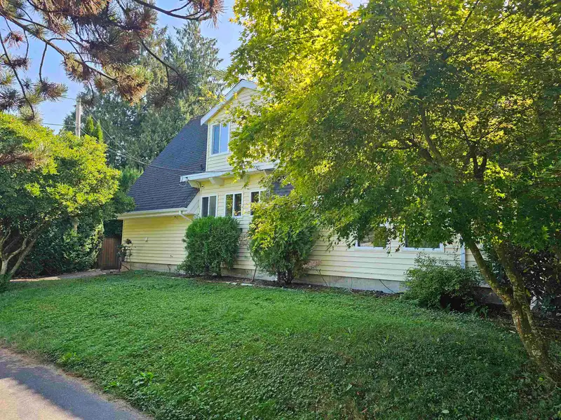 19850 48 AVENUE - photo 3 of 33