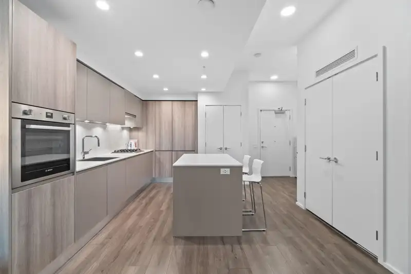 604 3809 EVERGREEN PLACE - photo 4 of 35