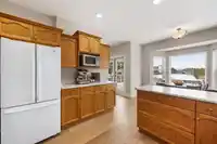 21611 46 AVENUE - thumbnail 12