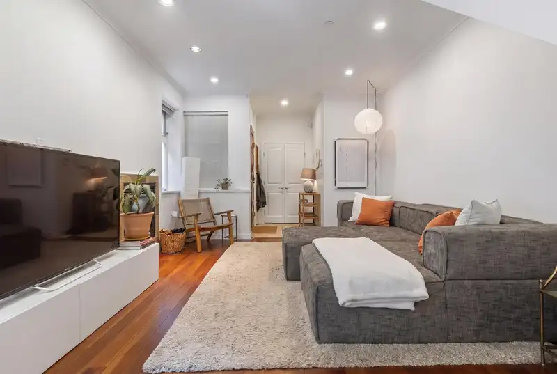 508 E 7TH AVENUE - photo 4 of 27