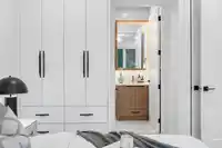 1 2435 NAPIER STREET - thumbnail 11