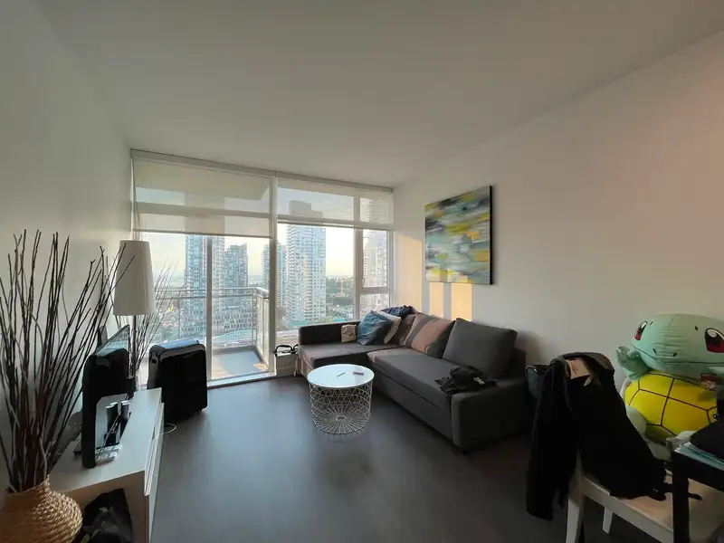 2103 6098 STATION STREET - photo 4 of 17