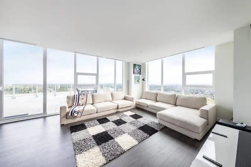 3602 13778 100 AVENUE - photo 1 of 33
