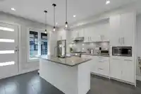 102 806 GAUTHIER AVENUE - thumbnail 3