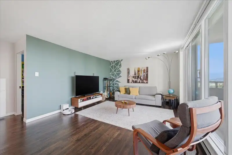 1006 4160 SARDIS STREET - photo 3 of 30