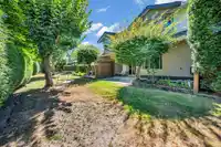 202 8260 162A STREET - thumbnail 18