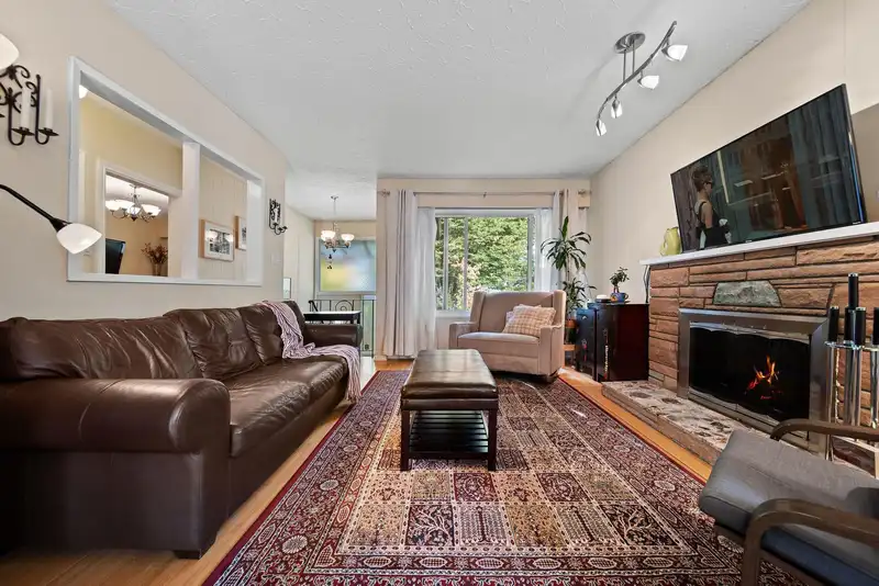 6459 DUMFRIES STREET - photo 3 of 25