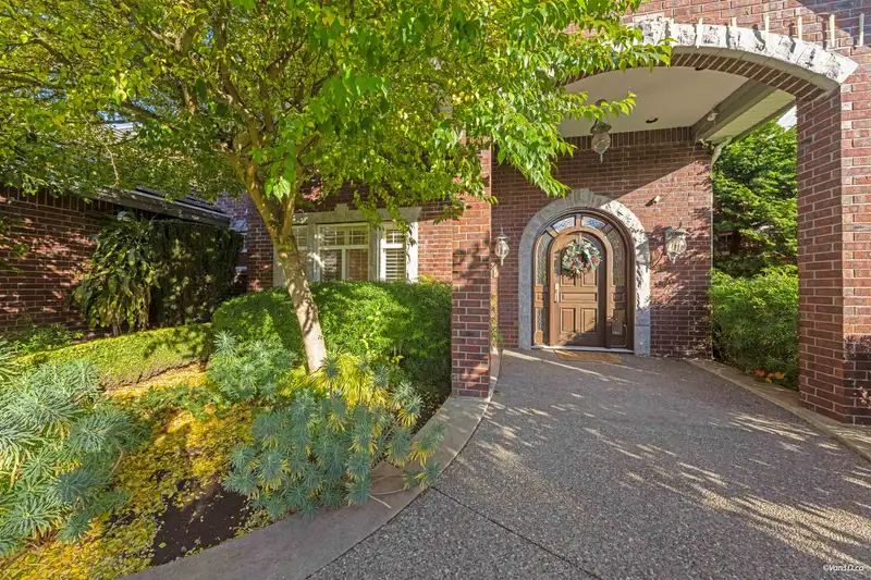 3408 156 STREET - photo 3 of 40