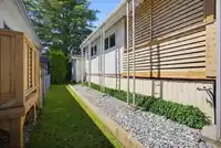 5 15875 20 AVENUE - thumbnail 2