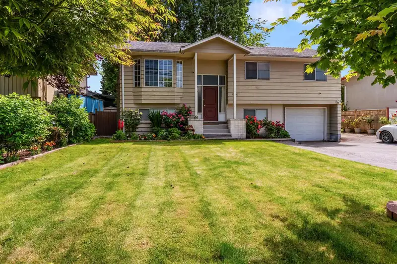 8082 112 STREET - photo 1 of 25
