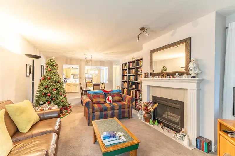 104 19645 64 AVENUE - photo 4 of 40