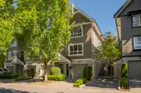 36 6747 203 STREET - thumbnail 1