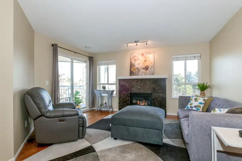 306 19750 64TH AVENUE - photo 3 of 25
