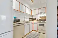 402 2215 DUNDAS STREET - thumbnail 8