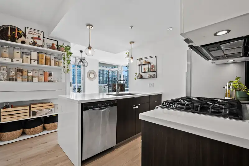 503 1775 QUEBEC STREET - photo 3 of 32