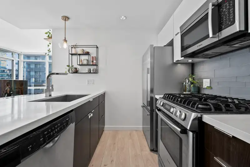 503 1775 QUEBEC STREET - photo 4 of 32