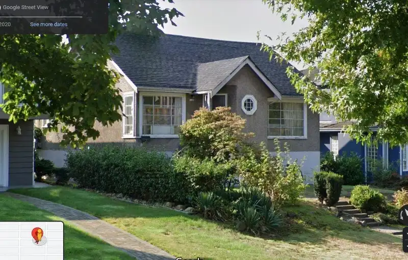 2772 E 5TH AVENUE - photo 2 of 11