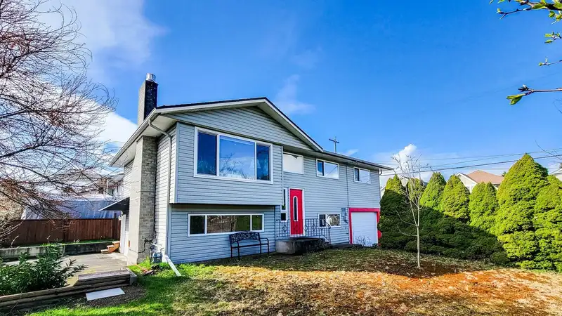 11645 195A STREET - photo 2 of 40