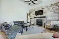 8100 209A STREET - thumbnail 12