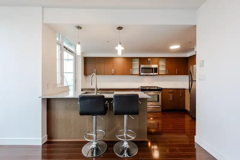 1801 8068 WESTMINSTER HIGHWAY - photo 3 of 38