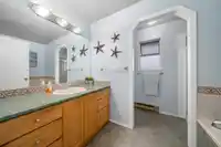 175 1140 CASTLE CRESCENT - thumbnail 18