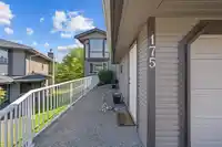 175 1140 CASTLE CRESCENT - thumbnail 37