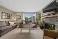 175 1140 CASTLE CRESCENT - thumbnail 5