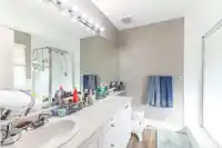 5036 223B STREET - thumbnail 15