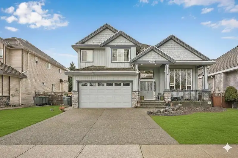 7869 147A STREET - photo 1 of 40