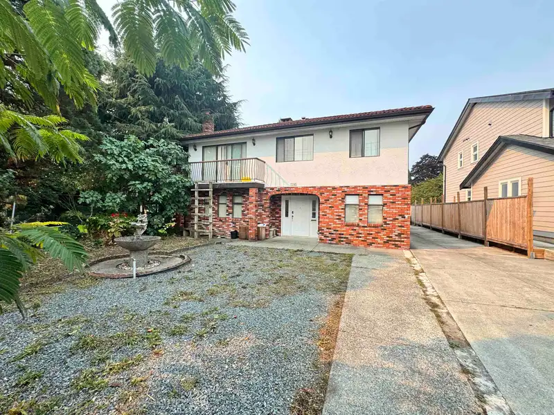 7295 SUSSEX AVENUE - photo 1 of 6