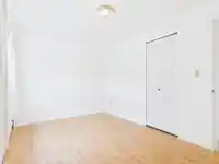 951 EVERETT CRESCENT - thumbnail 21