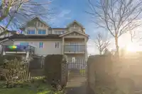1 8358 121A STREET - thumbnail 32
