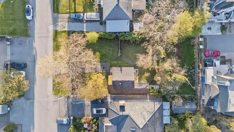 11391 THORPE ROAD - photo 4 of 17