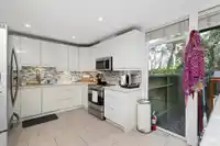 4430 YEW STREET - thumbnail 7