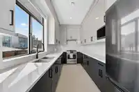 19742 33 AVENUE - thumbnail 13