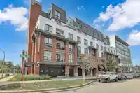 F208 8353 200A STREET - thumbnail 25