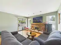 2480 MCLENNAN AVENUE - thumbnail 2
