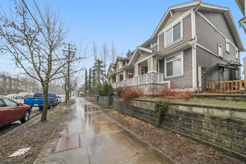 10138 240 STREET - photo 4 of 38