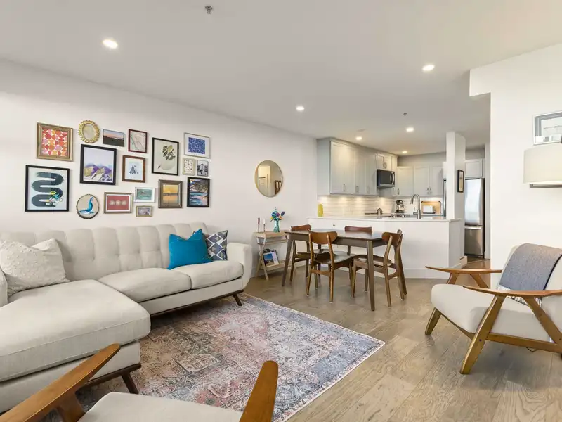102 2287 W 3RD AVENUE - photo 1 of 28