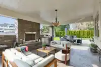13438 24 AVENUE - thumbnail 4