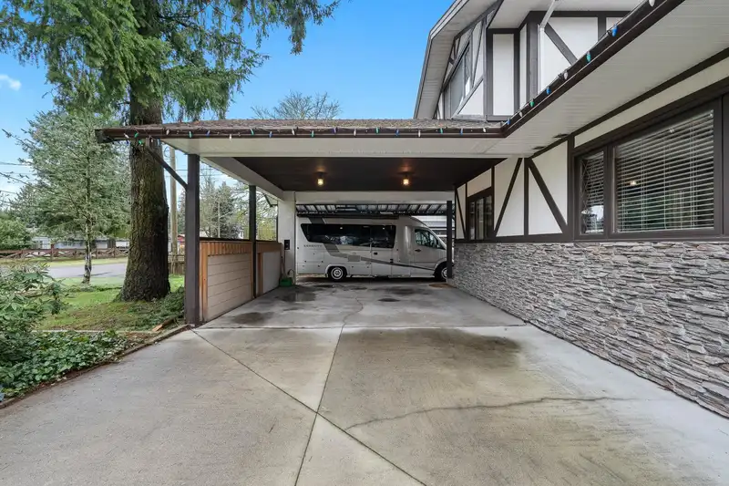 3706 207B STREET - photo 4 of 33
